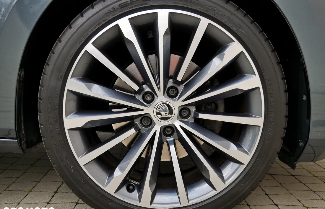 Skoda Superb cena 164900 przebieg: 80595, rok produkcji 2021 z Kraków małe 667